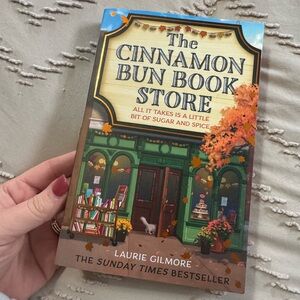 The Cinnamon Bun Book Store by Laurie Gilmore - Brown Cover
